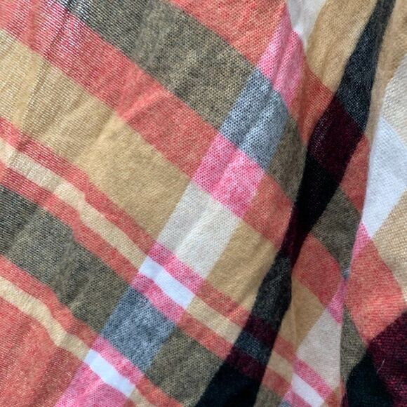 NWT Woolrich Justine Plaid Blanket Wrap/Poncho - Picture 7 of 8